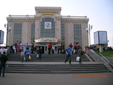 Дарницький вокзал, південний вестибюль