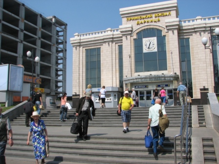 Дарницький вокзал, південний вестибюль