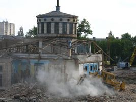 Історія Дарницького вокзалу. Зруйнування будівлі 1953р., 2003 рік