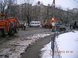 На Алма-Атинській ремонтують дорожнє покриття
