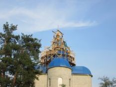 На куполі храму св. вмч. Пантелеймона на ДВРЗ встановлено новий хрест