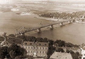 Міст імені Євгенії Бош