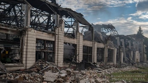 ДВРЗ у Києві, по якому вдарили ракетами росіяни, відновив роботу