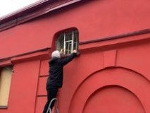 У столиці відновили унікальні вікна червоного корпусу КНУ імені Шевченка