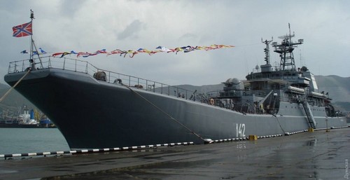 Українська авіація знищила великий десантний корабель росіян