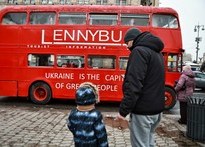 Легендарний київський LennyBus вирушив на реставрацію