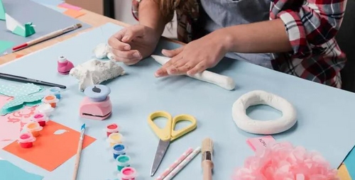 Що не так зі словом «поробка»? Що не так зі словом «поробка»?