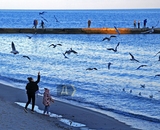 Вечеря на піску і мольберти біля моря: Одеса прощається з осінню