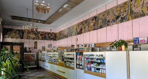 Керамічним панно в аптеці на Нивках можуть надати охоронний статус