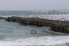 Як виглядають пустельні та засніжені пляжі Одеси