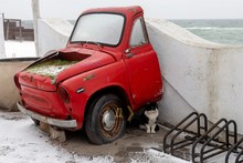 Як виглядають пустельні та засніжені пляжі Одеси