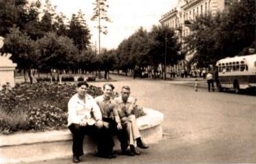 Уривки з книги «ДВРЗ»