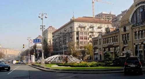 У Києві пропонують змінити назву Бессарабської площі на Басарабську
